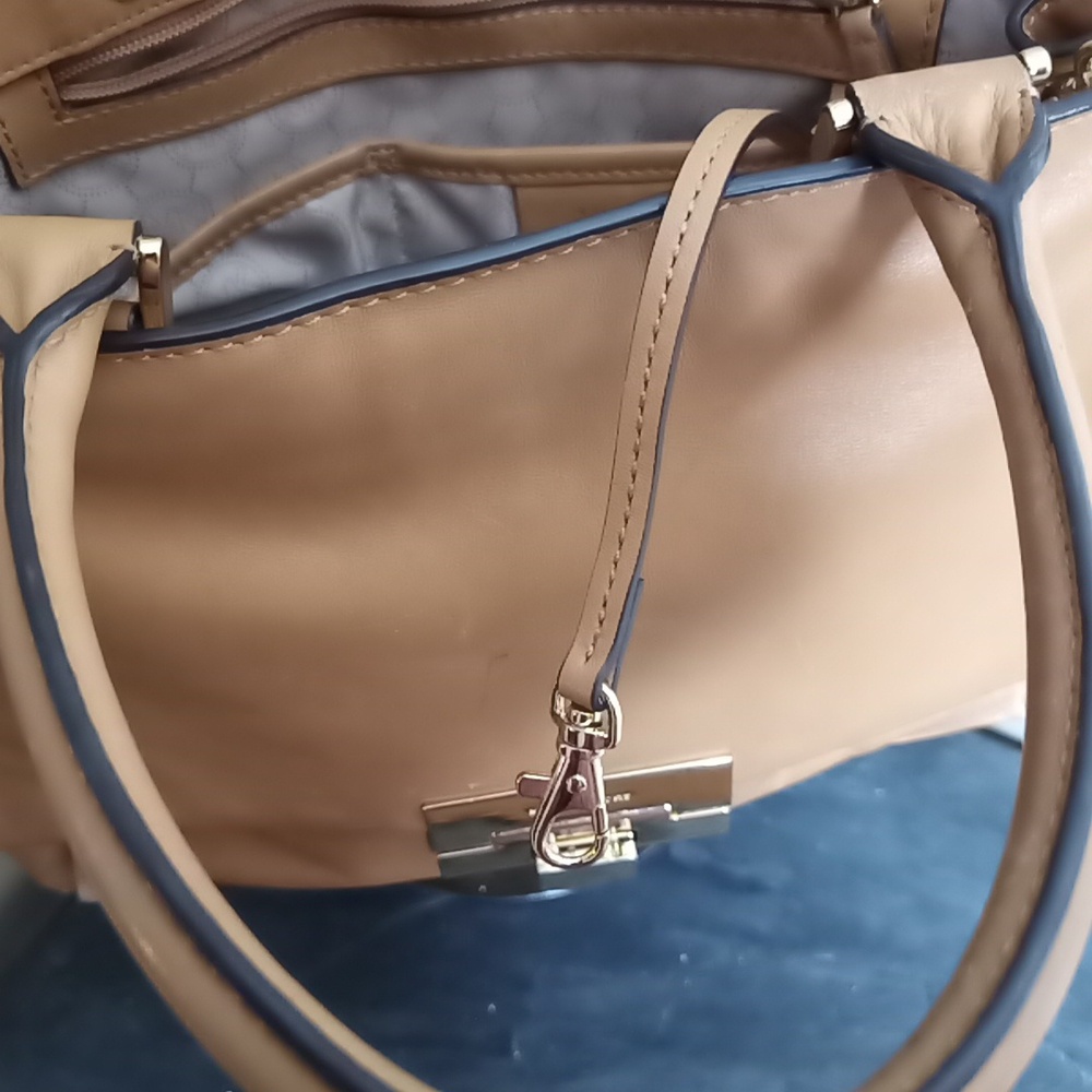 Michael Kors Carmel Tan leather Satchel Shoulder Crossbody Bag Multi-Pocket - Picture 13 of 14